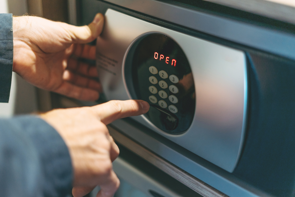 How To Choose An Electronic Safe